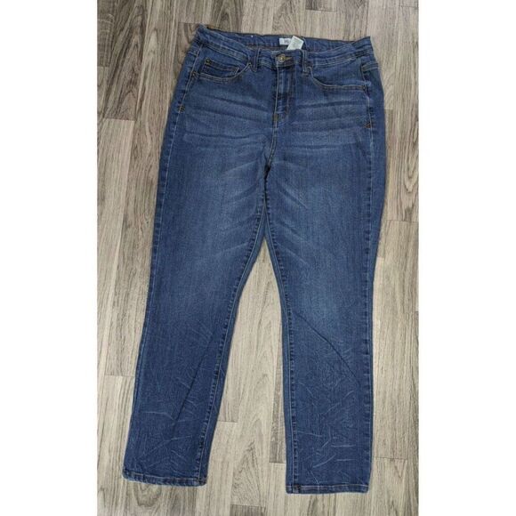(3/$35) Mudd Juniors Size 11 Pockets Cropped Straight Leg Denim Blue Jeans - Picture 1 of 10
